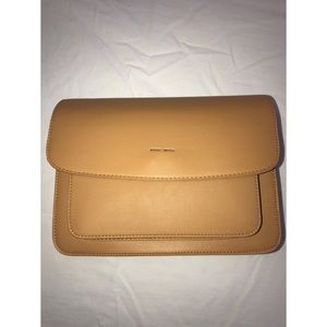 Zoe Crossbody - Honey
